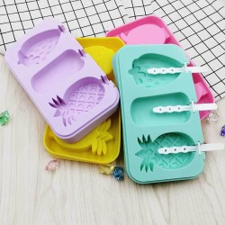 3 Cavities Silicone Ice Cream Mold Reusable Ice Cubes Tray Popsicle Mold with Stick random_Car Snowman Rabbit