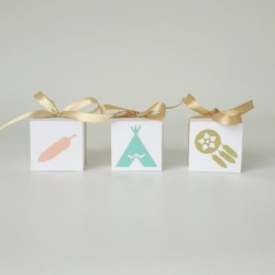 50pcs White Kraft Paper Candy Box Square Container for Wedding Party 5.5*5.5cm Green triangle