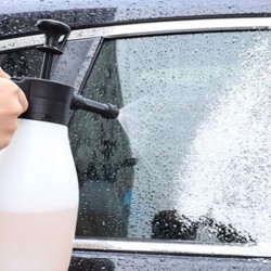 2L Car Wash Foam Watering Can Liquid Foaming Spray Type Foam Generator Car Cleaning Tools White