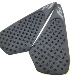 Oil Box Anti-slip Pad Protector Sticker Decal  Knee Grip Traction Pad for YZF R1 2004 -2006 black